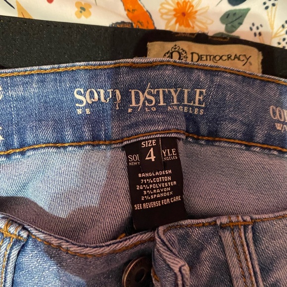 Jeans - Picture 2 of 2